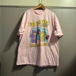 Raskol Pink 'pump cover - Friends Don't Let Friends quarter squat' Graphic Tee